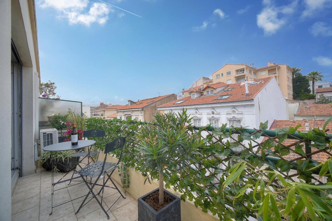 Lumineux 200 M Des Plages A0b192 Cannes